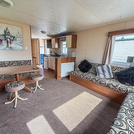 8 Berth Caravan With Decking At Sunnydale In Lincolnshire Ref 35087S Louth  Eksteriør bilde