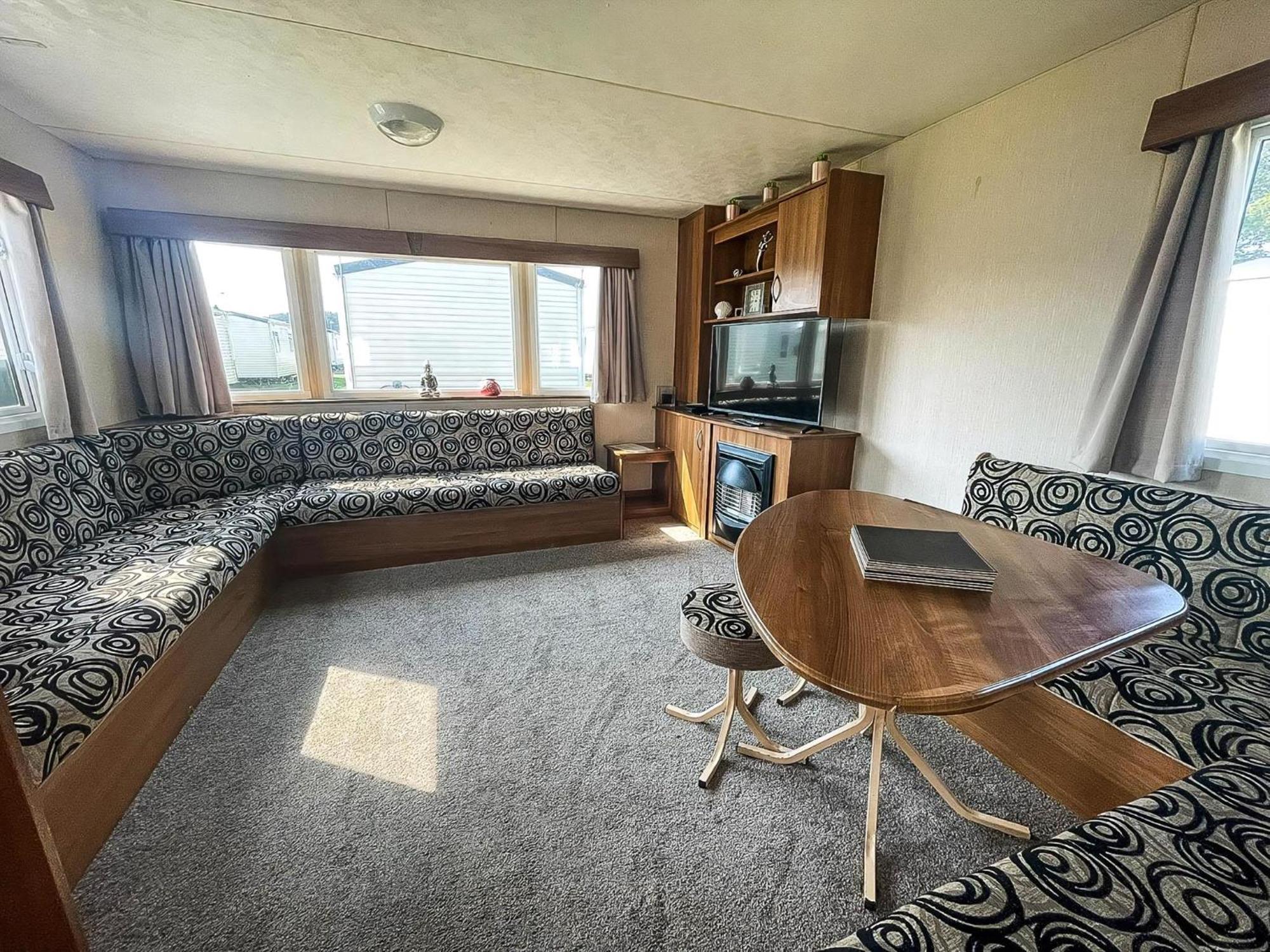 8 Berth Caravan With Decking At Sunnydale In Lincolnshire Ref 35087S Louth  Eksteriør bilde