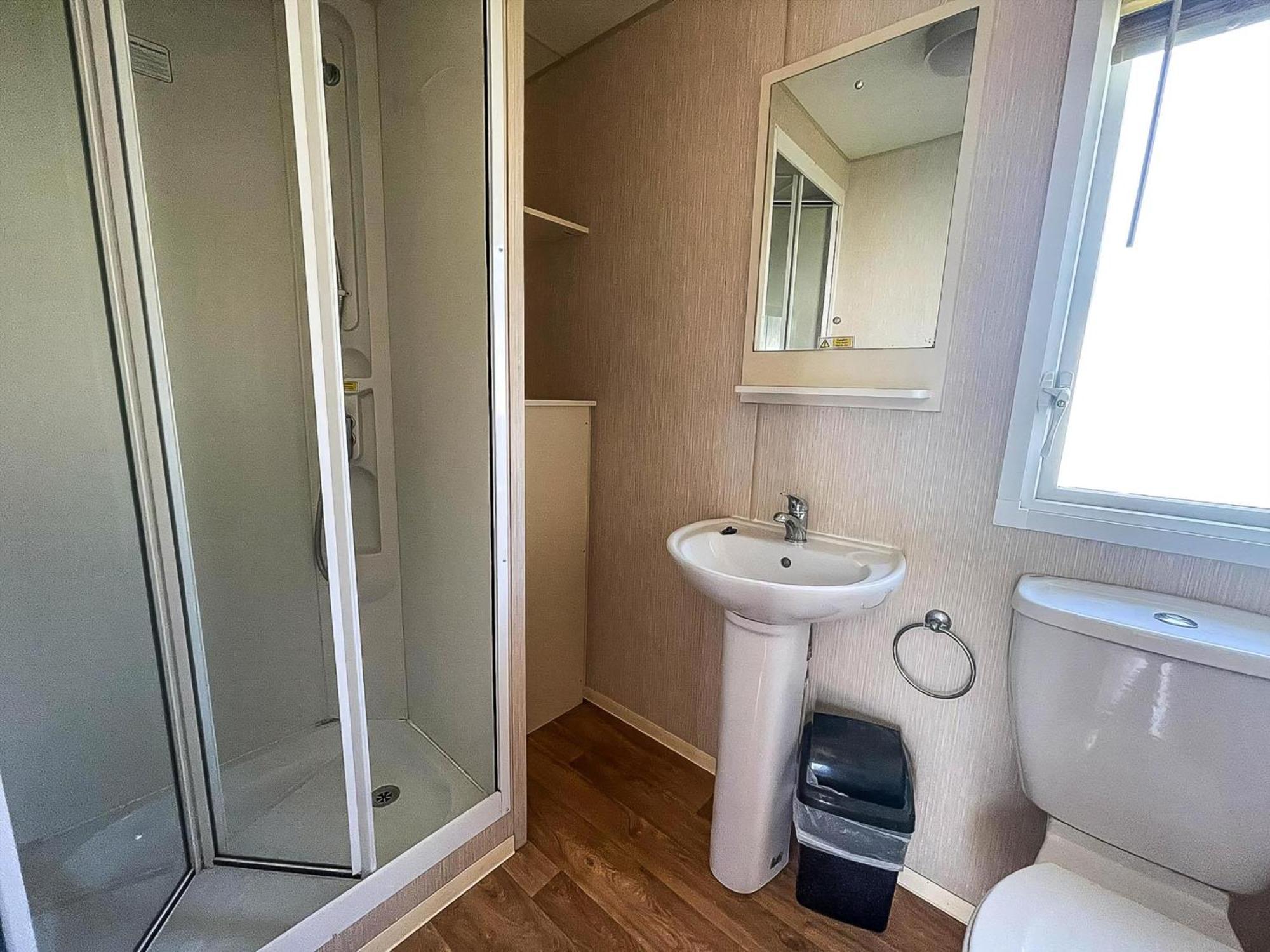 8 Berth Caravan With Decking At Sunnydale In Lincolnshire Ref 35087S Louth  Eksteriør bilde
