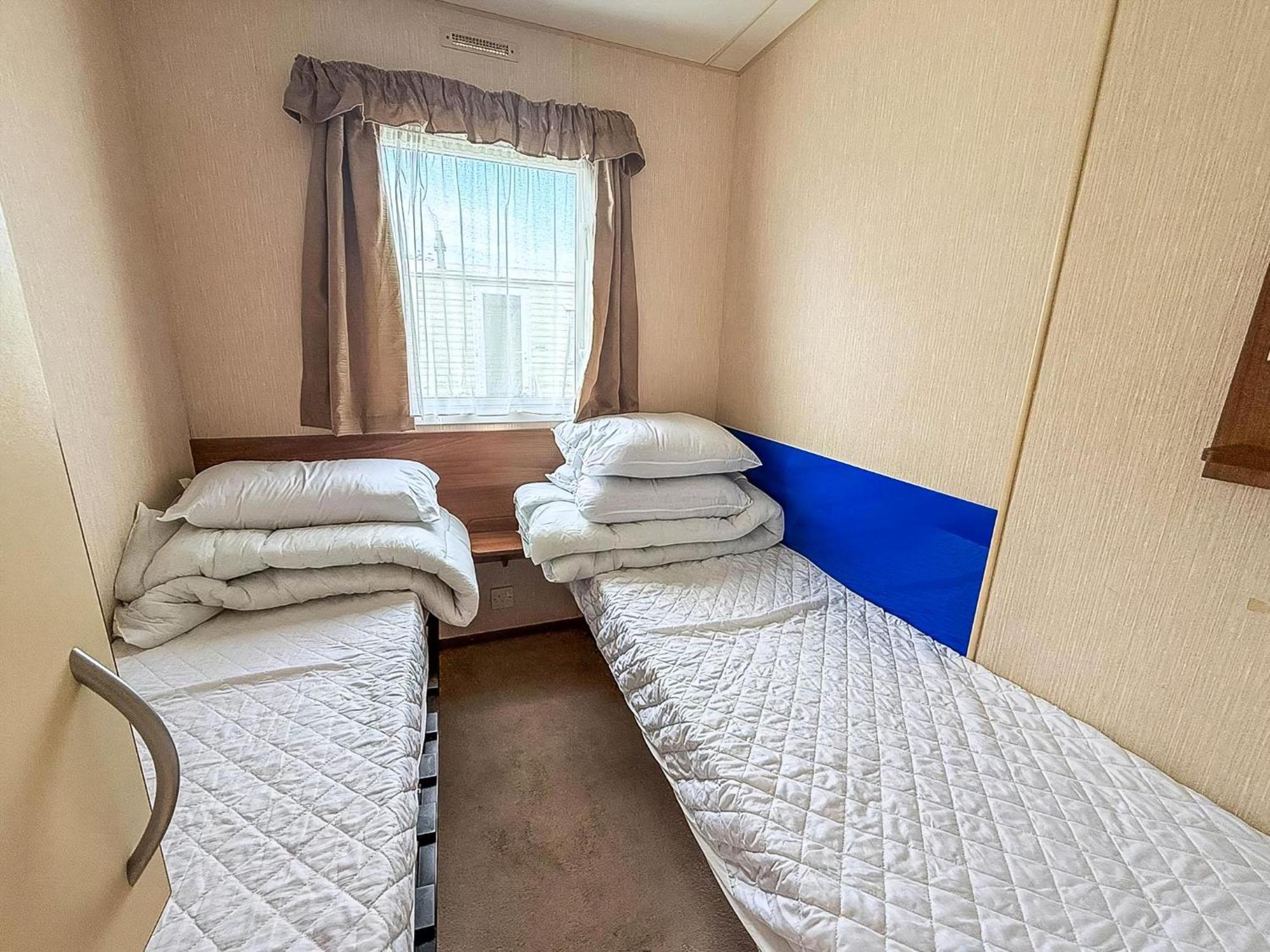 8 Berth Caravan With Decking At Sunnydale In Lincolnshire Ref 35087S Louth  Eksteriør bilde
